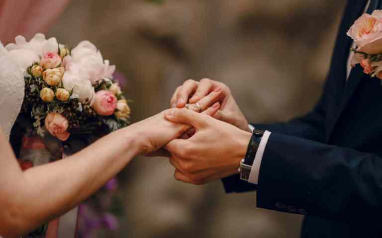 are-there-tax-benefits-for-married-couples-in-canada-koinly